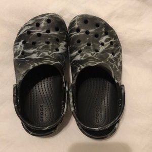 Toddler crocs